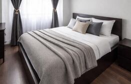 Apartament cu 3 camere, 2 bai, 66 mp /zona Tractorul