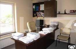 Imobil Situat La Artera Principala. Finisat, Suprafata Generoasa !!