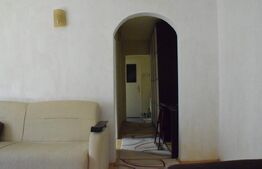 Apartament cu 3 camere, semidecomandat, la etaj intermediar, zona Astra