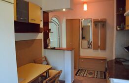 Apartament cu 3 camere, semidecomandat, la etaj intermediar, zona Astra