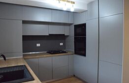 Apartament cu 5 camere, 3 băi, curte situat în vilă, zona Tractorul