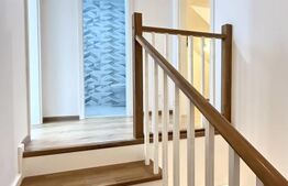 Apartament tip vilă  cu 5 camere și curte în zona Tractorul