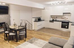 Penthouse de 3 camere, decomandat, 83 mp, 2 băi și terasă, in Tractorul, Coresi