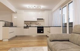 Penthouse de 3 camere, decomandat, 83 mp, 2 băi și terasă, in Tractorul, Coresi