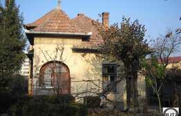 Casa demolabila in zona Pietei Fraternitatii !!!