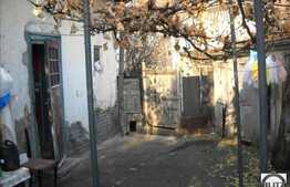 Casa demolabila in zona Pietei Fraternitatii !!!