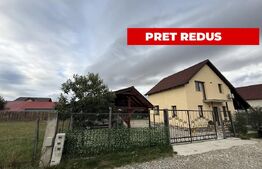 REDUCERE!! Vulcan – casă de vânzare cu panoramă montană deosebită