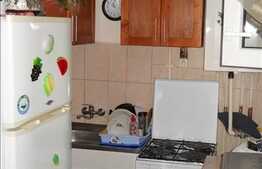 Apartament partial mobilat de vanzare!