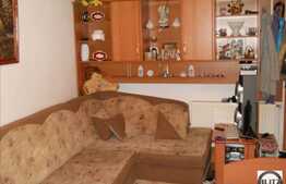 Apartament partial mobilat de vanzare!
