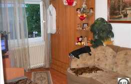 Apartament partial mobilat de vanzare!