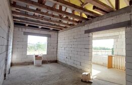 Exclusivitate!!! Doua proprietati, teren 3289 mp, Gligoresti, langa Luna