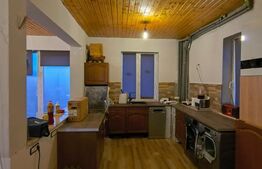 Casă familială cu vedere spre lac, 148 mp utili, 365 mp teren, Câmpenești 