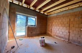 Casa moderna pe parter, semifinisata, teren 500 mp – Apahida