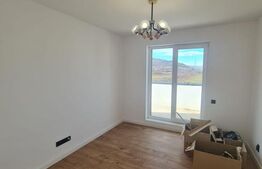 Apartament semidecomandat, 52 mp utili, zona Terra