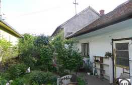 Vanzare casa renovabila! 73 mp utili, 303 mp teren, cu acces usor, zona de case