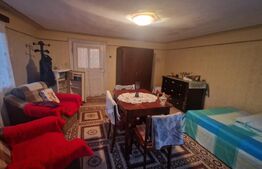 Casa batraneasca 15 minute de Brasov, 2 CAMERE 380 MP TEREN