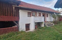 Casa batraneasca 15 minute de Brasov, 2 CAMERE 380 MP TEREN