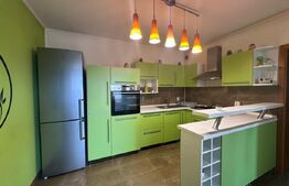 Apartament cu 3 camere, vedere superba spre Cetatea Rasnov si Muntii Bucegi