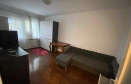 Garsoniera decomandata, balcon, zona Centrala