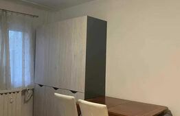 Garsoniera decomandata, balcon, zona Centrala