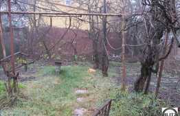 Casa de vanzare, 102 mp cu teren de 400 mp si front la strada de 16 ml!