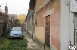 Casa de vanzare, 102 mp cu teren de 400 mp si front la strada de 16 ml!