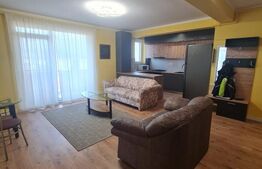 Apartament semidecomandat, 52,5 mp utili, lift, boxa, garaj dublu, zona Terra