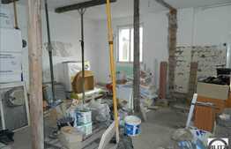 Casa la rosu, 260 mp, teren 299 mp, zona linistita de case!