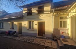 Casa de vanzare, 1360 mp teren, strada asfaltata, circulata, Centrul Vechi