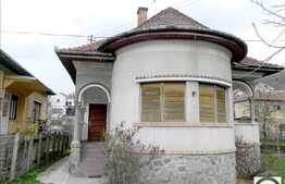 Vanzare casa renovabila/demolabila cu 800 mp teren