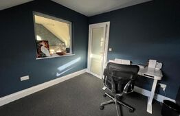 Vilă pentru pretențioși și teren 832mp la intrare în Dezmir!