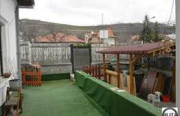 Casa demolabila in Grigorescu, 370 mp de teren