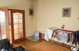 Casa demolabila in Grigorescu, 370 mp de teren