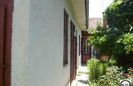 Casa Modesta , Cu Gradina Mare in Zona Veche Din Grigorescu !