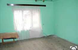 Vanzare casa demolabila cu 865 mp teren!