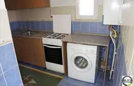 Apartament 1 camera, decomandat, in imobil tip casa, zona strazii Bucuresti