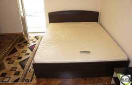 Apartament 1 camera, decomandat, in imobil tip casa, zona strazii Bucuresti