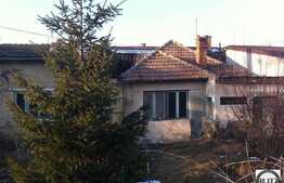 Casa demolabila/renovabila in Grigorescu!