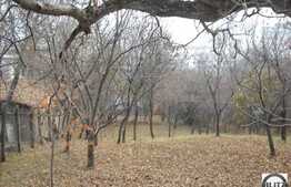 Casa demolabila cu 2330 mp de teren!!