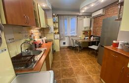 Apartament 2 camere, deco, 62 mp, et intermediar, balcon, garaj, Manastur