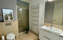 Vilă modernă de lux în zona Piața Cipariu – 3 camere, curte privată