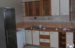 Casa individuala, 360 mp, 150 teren, 4 parcari, zona strazii C.A. Rosseti