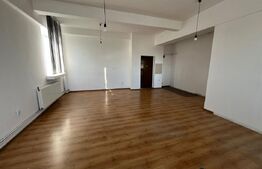 Spațiu de birou, 55 mp, zona Piața 1 Mai 