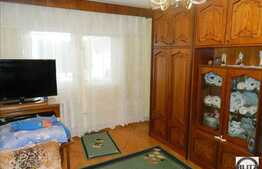 Apartament cu 3 camere de vanzare, decomandat, zona BIG