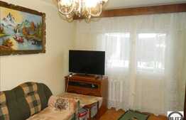 Apartament cu 3 camere de vanzare, decomandat, zona BIG