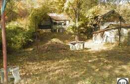 Vanzare casa demolabila 80 mp, teren 1000 mp, front 15 ml, zona linistita!