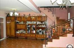 Casa de vanzare, 176 mp utili si teren 500 mp