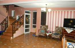 Casa de vanzare, 176 mp utili si teren 500 mp