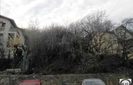 De vanzare casa demolabila cu 3059 mp teren