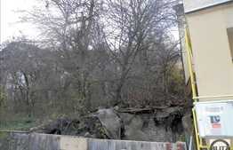 De vanzare casa demolabila cu 3059 mp teren